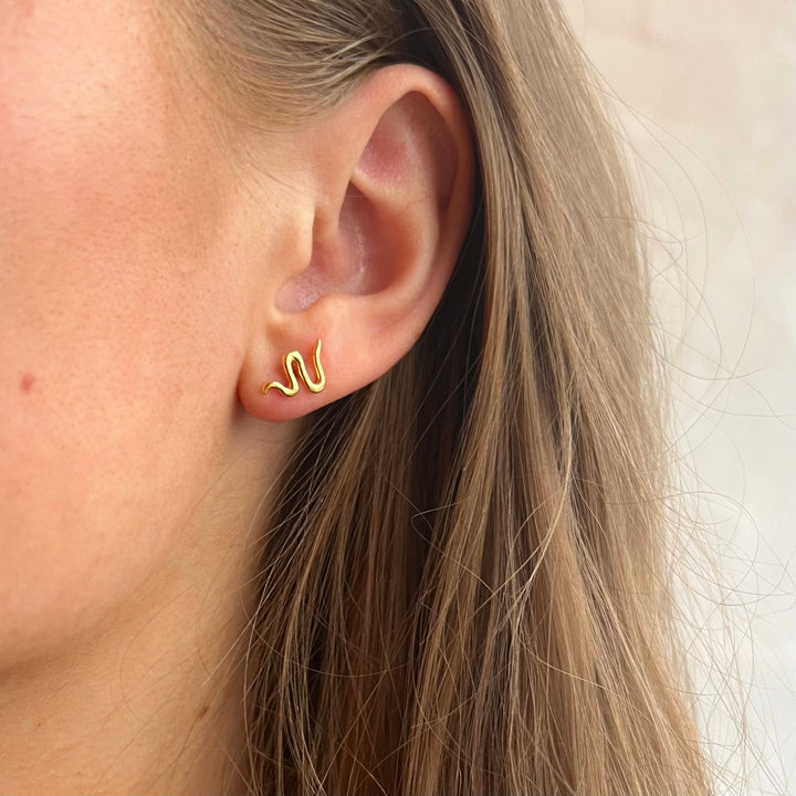 SANIYA - Earstud shiny gold pl. Silver