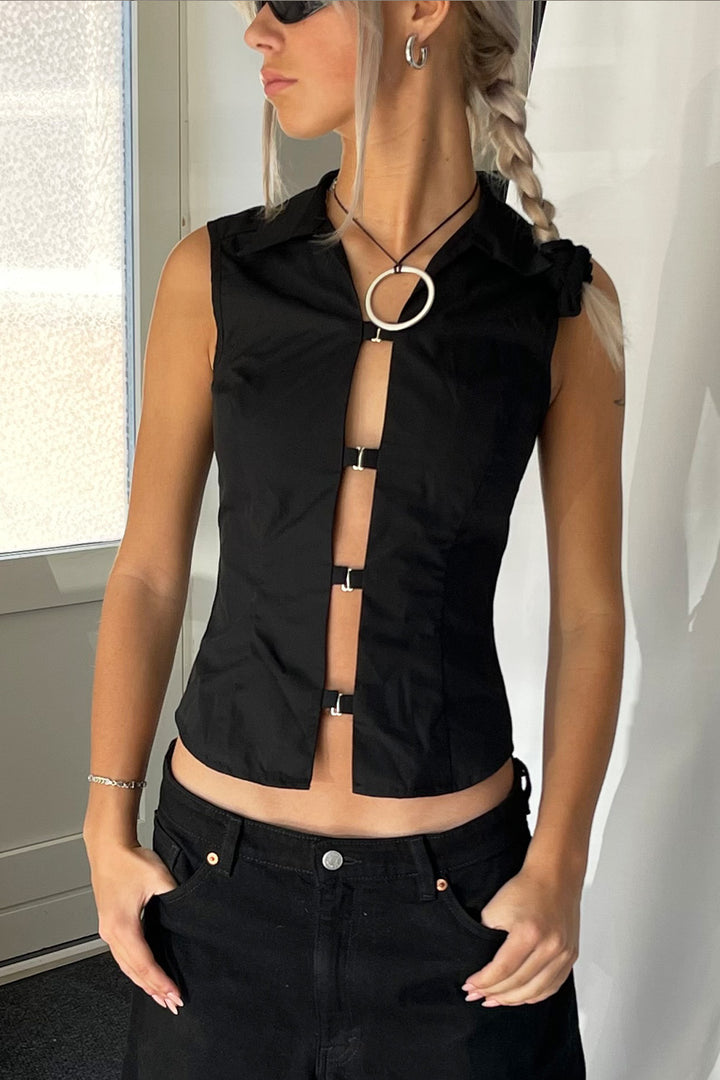 Xenia &amp; Lisa x Sistie - Black fitted vest
