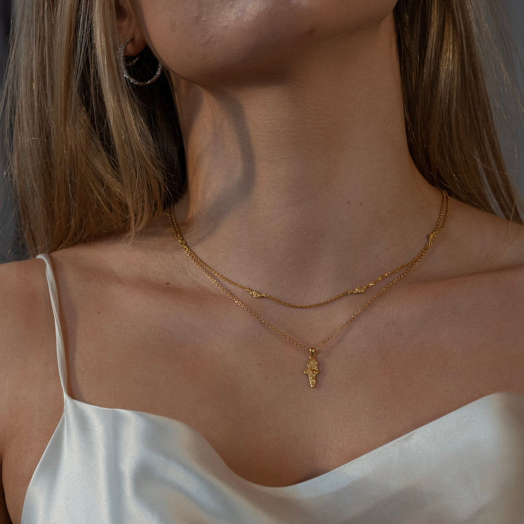 SILKE X SISTIE - Necklace with pendant in gold-plated recycled silver