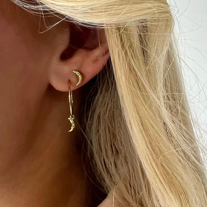 Frederikke Wærens x Sistie - Croissant ear studs Gilded