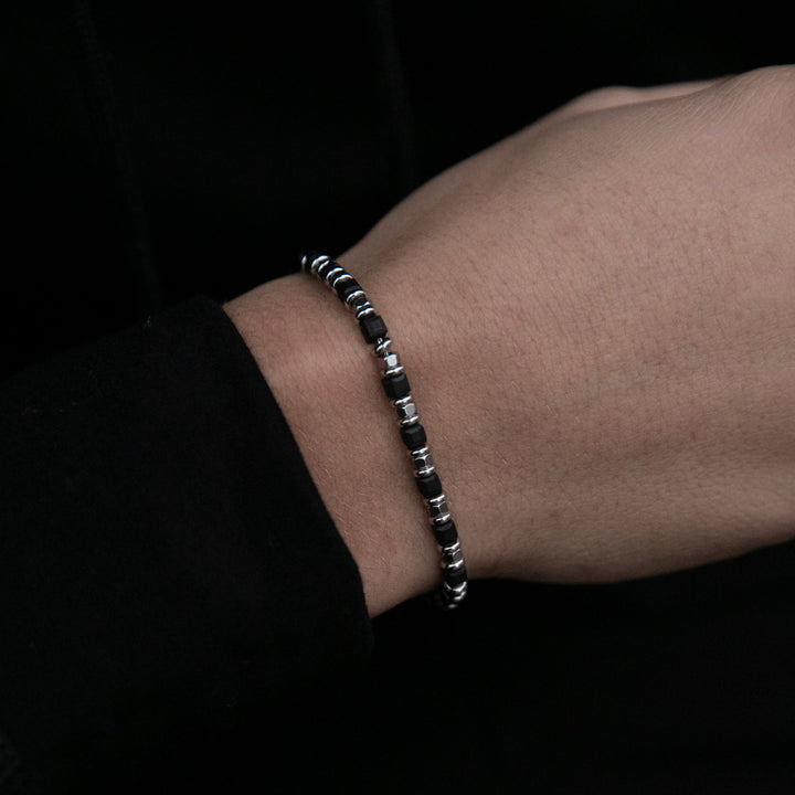 Samie - Bracelet with black pearls